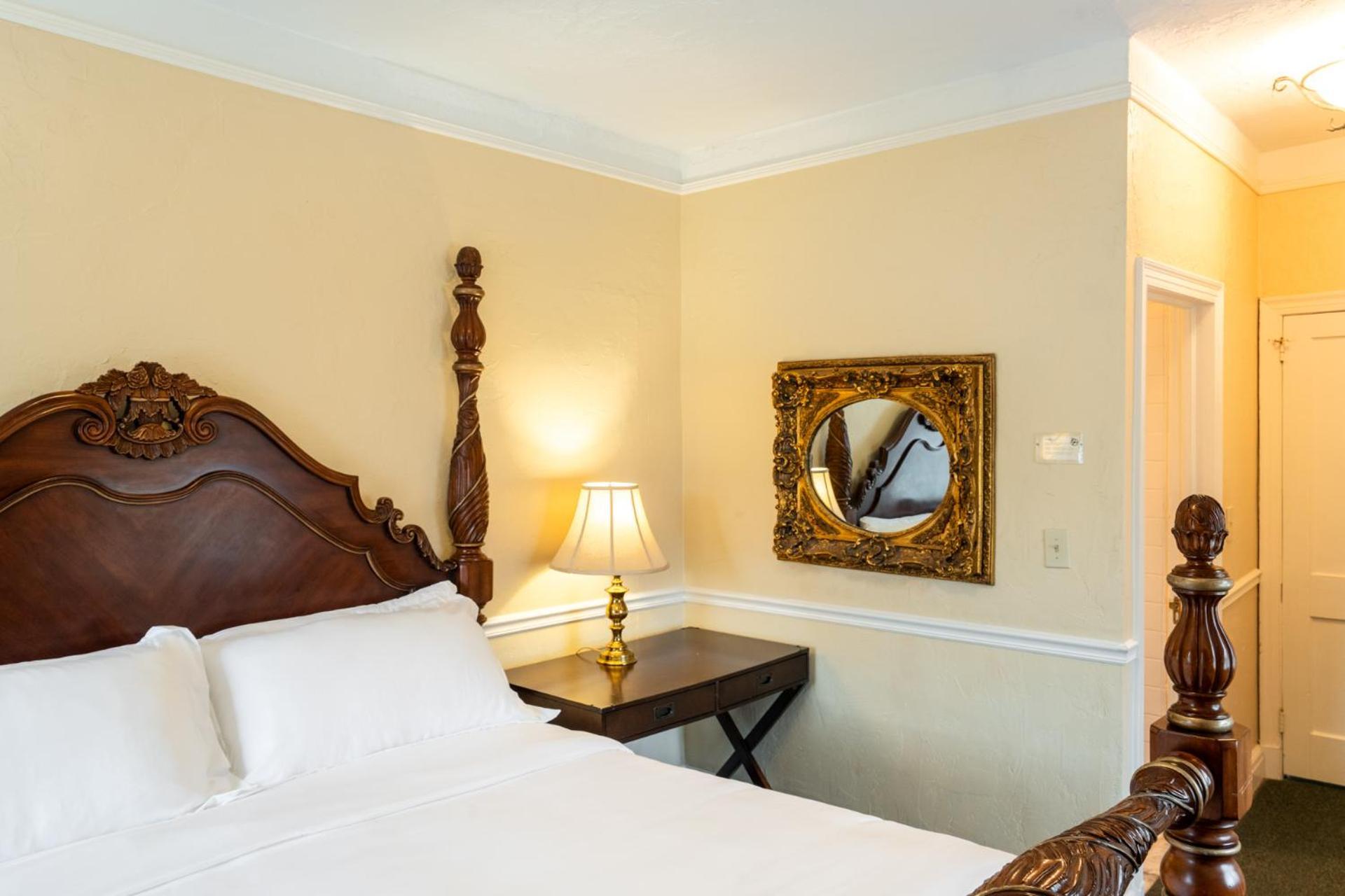 Lake Lure Inn And Spa Exterior foto