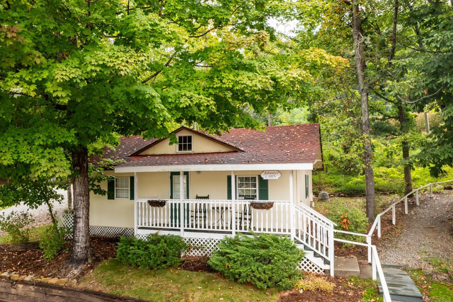 Lake Lure Inn And Spa Exterior foto